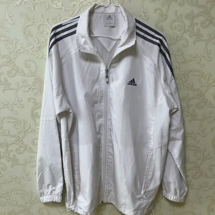 [SOLD OUT] 아디다스 삼선 바람막이