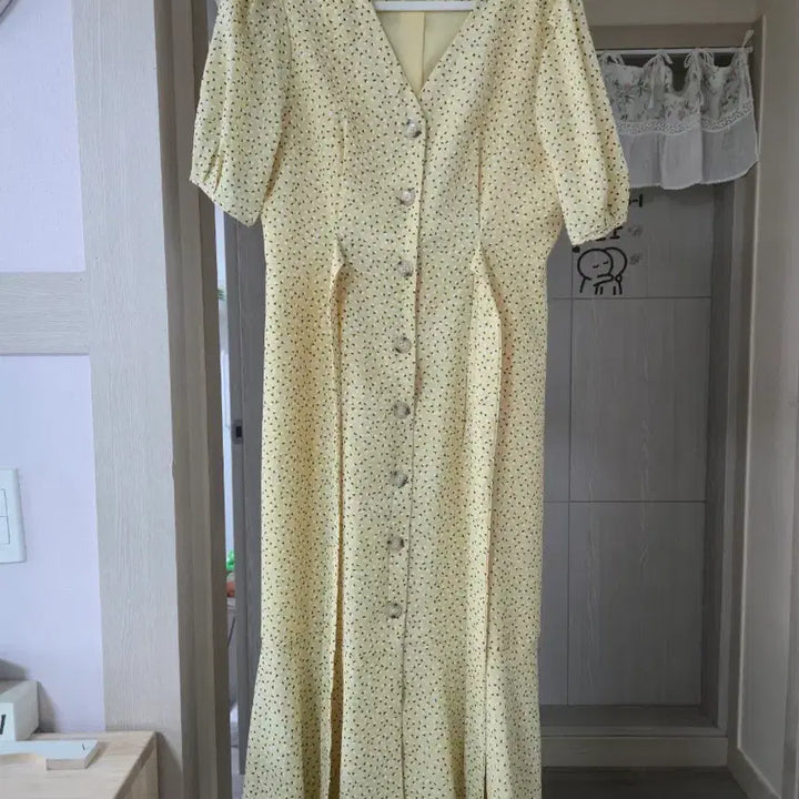 [BUNJANG] Chiffon Yellow Flower Long Dress / 쉬폰 옐로우 플라워 롱 원피스