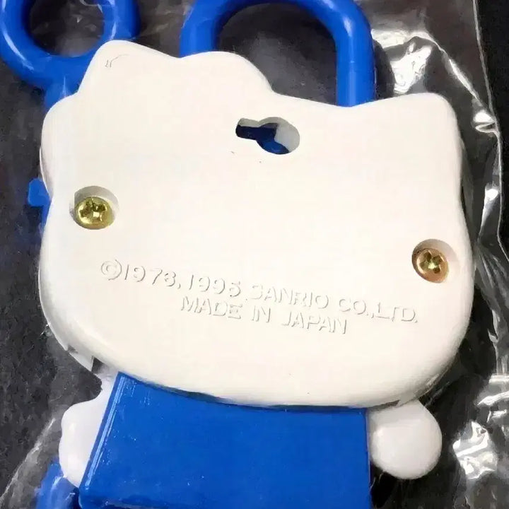 [BUNJANG] Hello Kitty Magnet Lock and Key Set / 키티 자물쇠, 키티 열쇠, 키티 자석