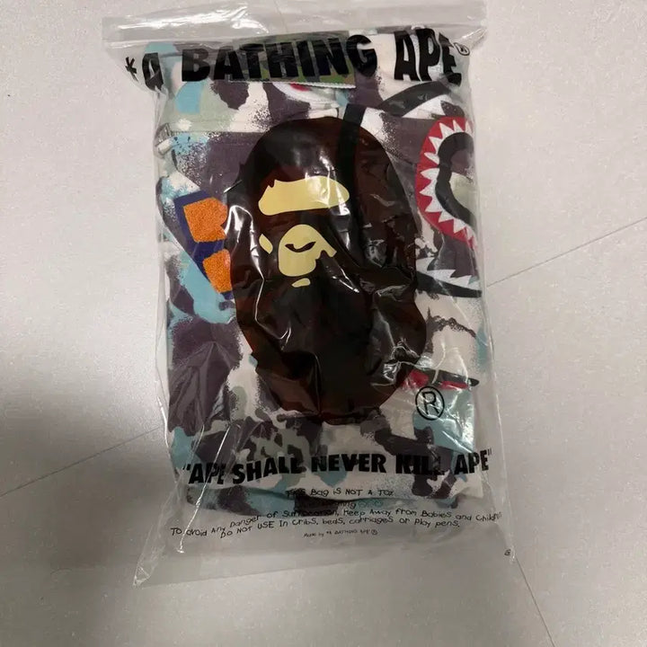 [BUNJANG] BAPE Shark Multi Camo Full Zip Hoodie / 베이프 샤크 멀티 카모 후드집업