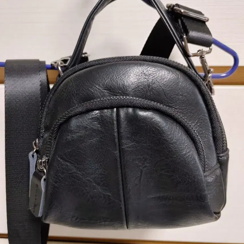 [BUNJANG] Black Leather Mini Crossbody Tote Bag / 블랙 가죽 미니 크로스백 토트백