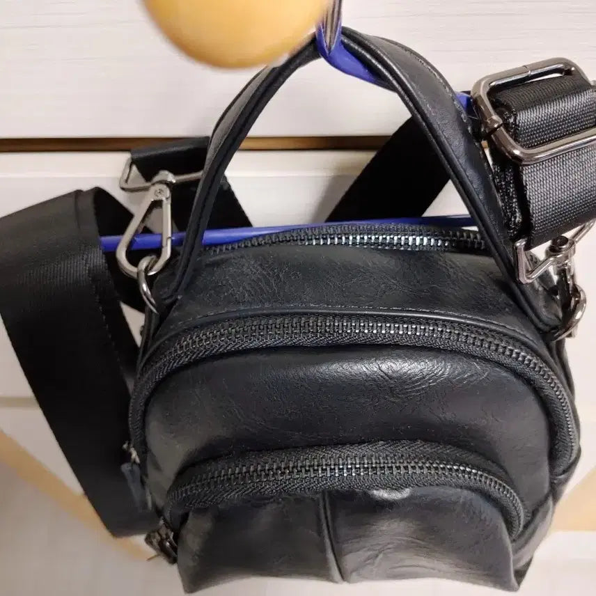 [BUNJANG] Black Leather Mini Crossbody Tote Bag / 블랙 가죽 미니 크로스백 토트백