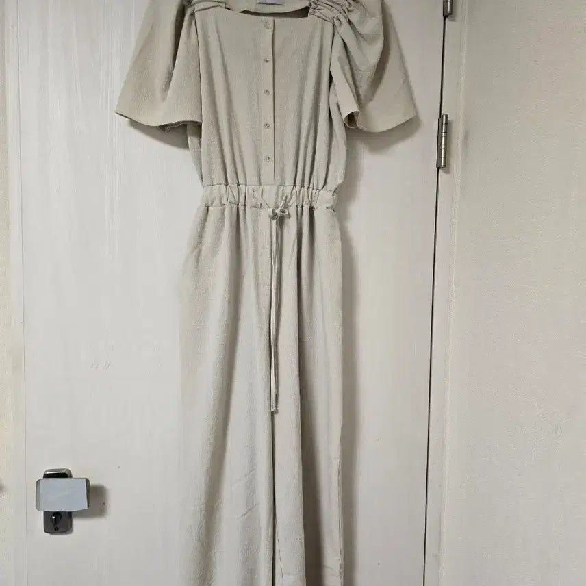 [BUNJANG] Naning9 Square Neck Wide Jumpsuit / 난닝9 스퀘어넥  와이드 찰랑 점프수트( 55-77)