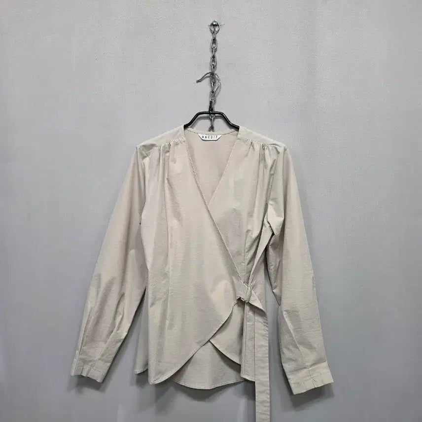 [BUNJANG] ANEDIT Wrap Style Blouse Beige / ANEDIT 엔에디트 랩 스타일 블라우스 베이지
