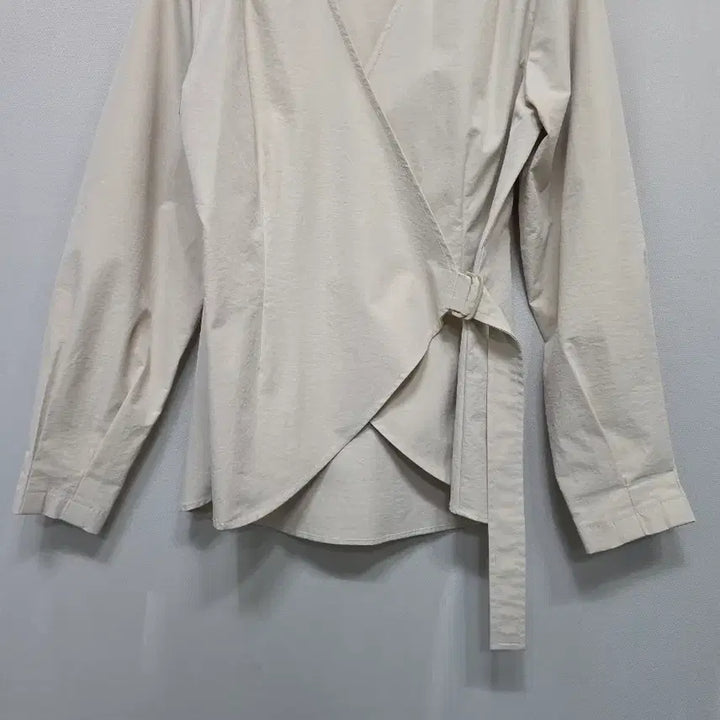[BUNJANG] ANEDIT Wrap Style Blouse Beige / ANEDIT 엔에디트 랩 스타일 블라우스 베이지