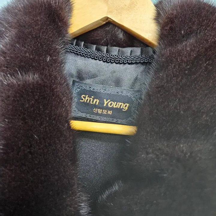 [BUNJANG] Shinyoung Fur Black Mink Coat 66 / 신영모피 블랙 밍크 코트 66