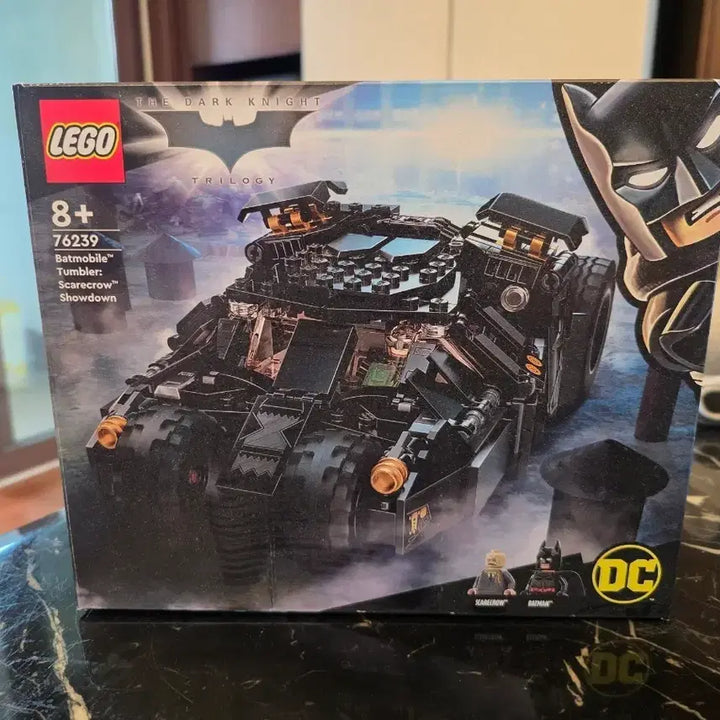 [BUNJANG] LEGO 76239 Batman Batmobile Tumbler Scarecrow Showdown / 레고 76239 배트맨 배트모빌 텀블러 허수아비 팝니다.