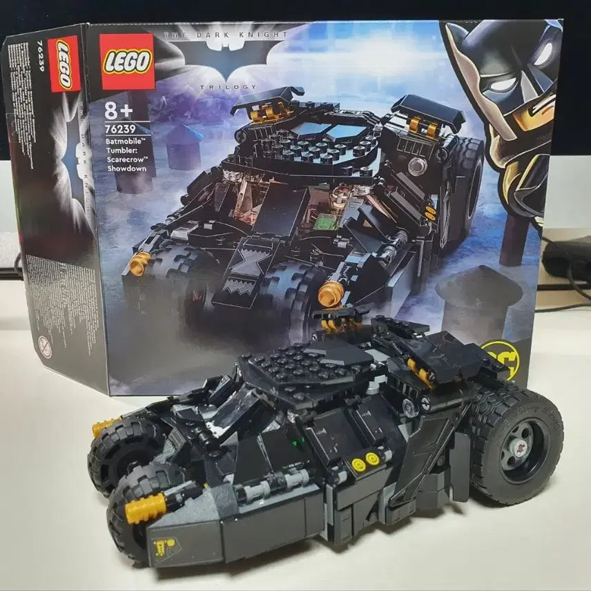 [BUNJANG] LEGO 76239 Batman Batmobile Tumbler Scarecrow Showdown / 레고 76239 배트맨 배트모빌 텀블러 허수아비 팝니다.