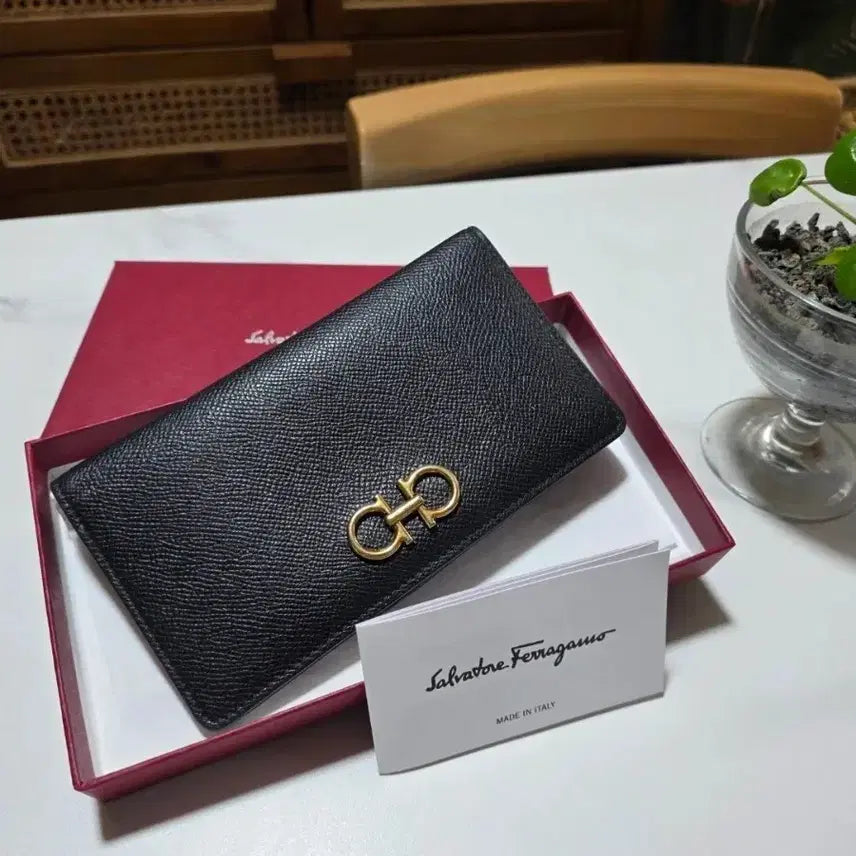 [BUNJANG] Salvatore Ferragamo Leather Long Wallet / 페레게모 가죽 장지갑