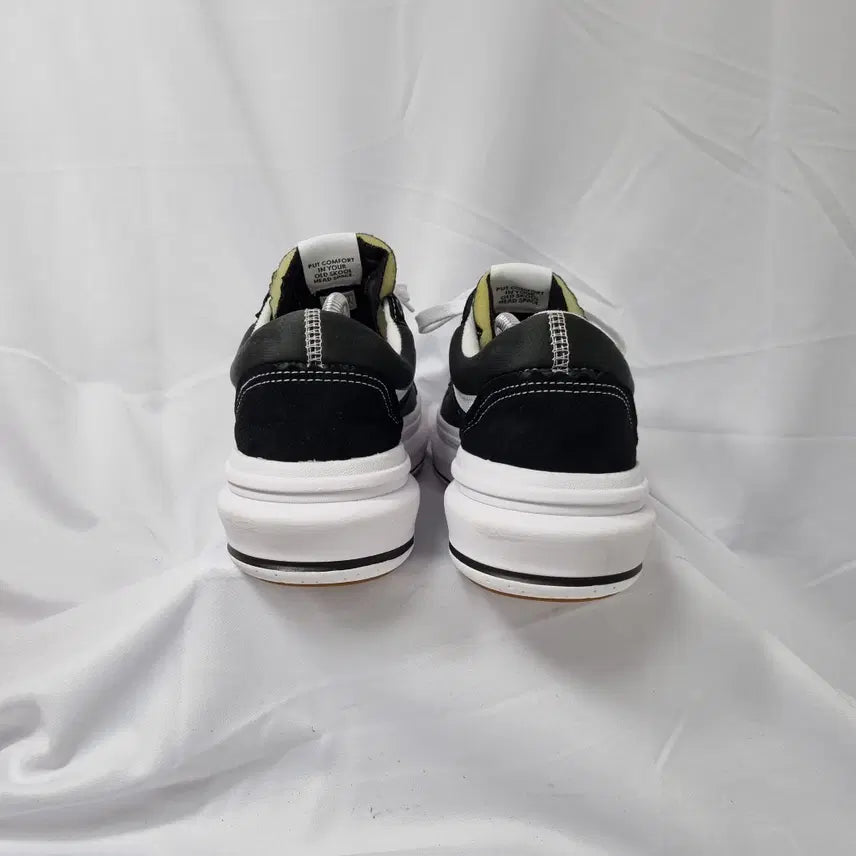 [BUNJANG] Vans Old Skool Overt CC "Black White" Vintage Sneakers / 빈티지하서 270 반스 올드스쿨 오버트 CC 블랙 화이트 스니커즈