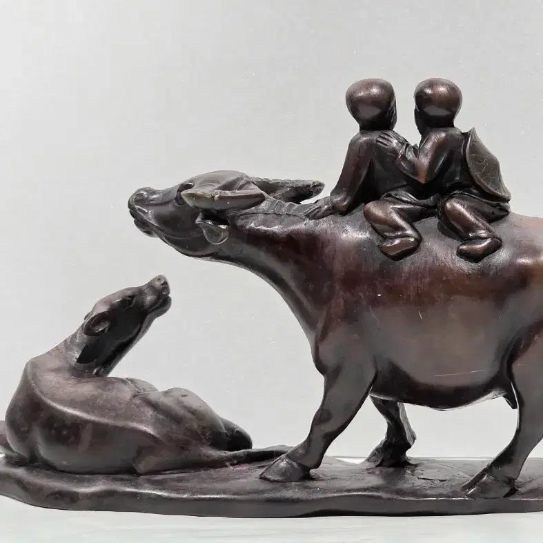 [BUNJANG] Boy Figure Riding a Cow Sculpture / 소를 타고 있는 동자상 조각