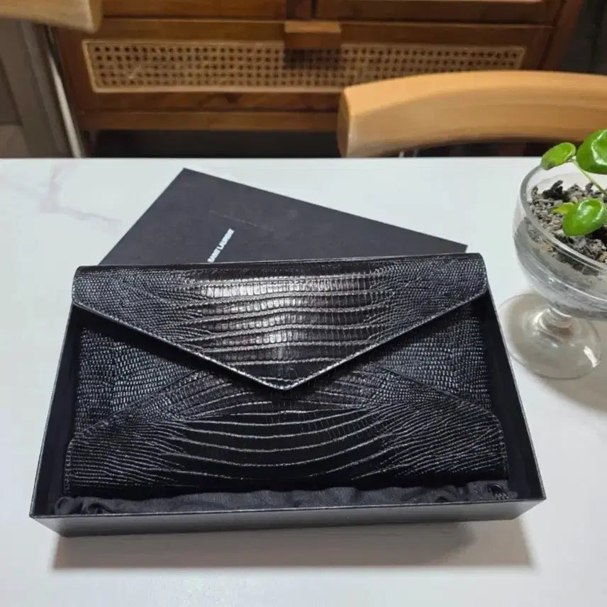 [BUNJANG] Yves Saint Laurent Black Leather Long Wallet / 입생로랑 블랙 가죽 장지갑