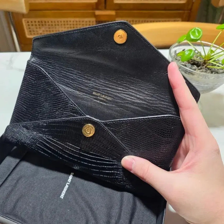 [BUNJANG] Yves Saint Laurent Black Leather Long Wallet / 입생로랑 블랙 가죽 장지갑