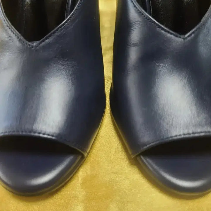 [BUNJANG] DOHO Navy Open-Toe Women&
