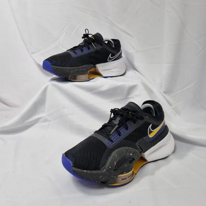 [BUNJANG] Nike Air Zoom Superrep 3 Black Sneakers (Vintage) / 빈티지하서 235 나이키 에어 줌 슈퍼렙 3 블랙 스니커즈