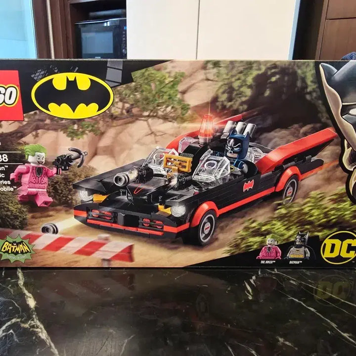 [BUNJANG] LEGO 76188 Batman Classic TV Series Batmobile / 레고 76188 배트맨 클래식 TV 시리즈 배트모빌 팝니다.