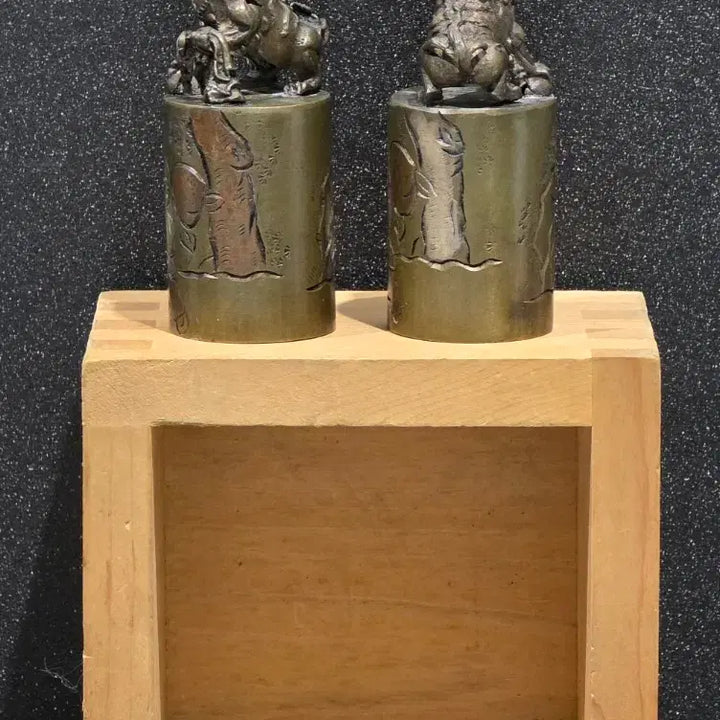 [BUNJANG] Bronze Haetae Seal Ornament Sculpture / 해태 동 인장 조각 장식품