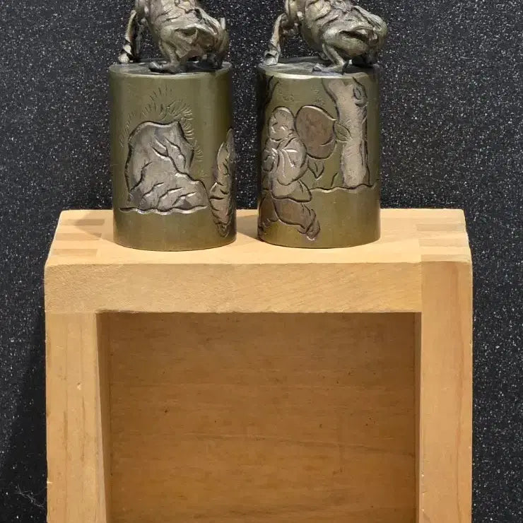 [BUNJANG] Bronze Haetae Seal Ornament Sculpture / 해태 동 인장 조각 장식품