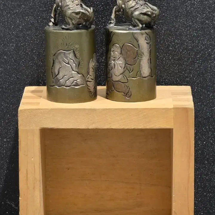 [BUNJANG] Bronze Haetae Seal Ornament Sculpture / 해태 동 인장 조각 장식품