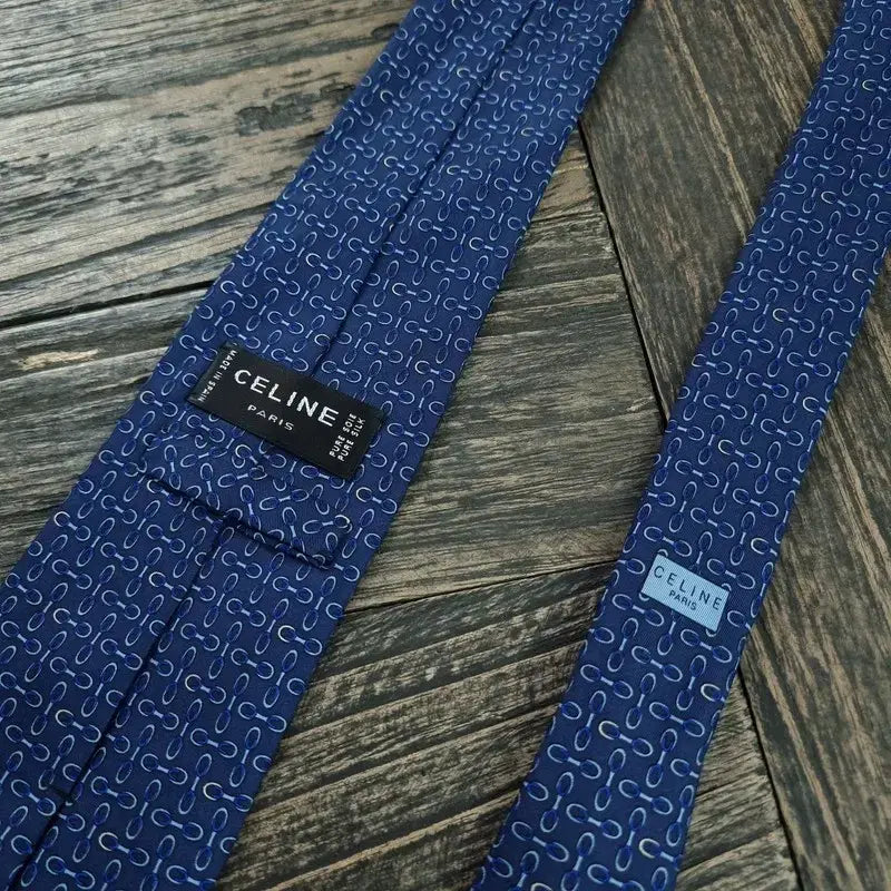 [BUNJANG] Celine Vintage Pattern Silk Necktie Navy / 셀린느 빈티지 패턴 넥타이 네이비 M20423