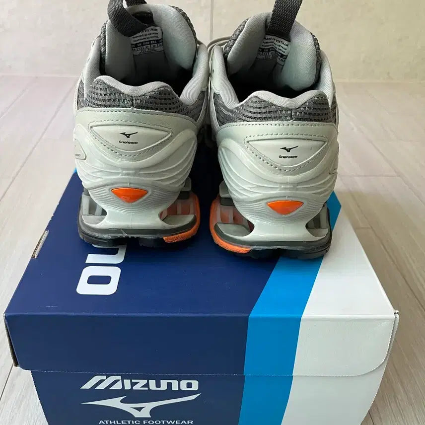 [BUNJANG] Graphpaper x Mizuno Wave Prophecy Sneakers / 그라프페이퍼 x 미즈노 웨이브 프로페시