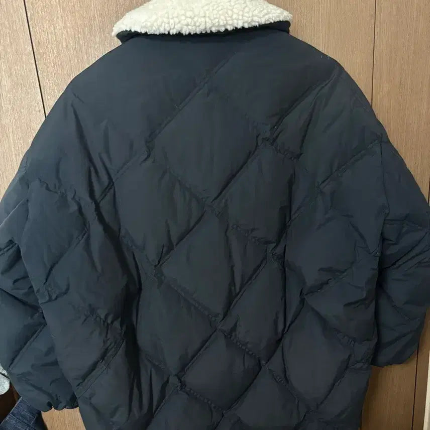 [BUNJANG] STUDIO TOMBOY Duck Down Padded Jacket with Detachable Faux Fur Collar / STUDIO TOMBOY 스튜디오톰보이 오리털 패딩