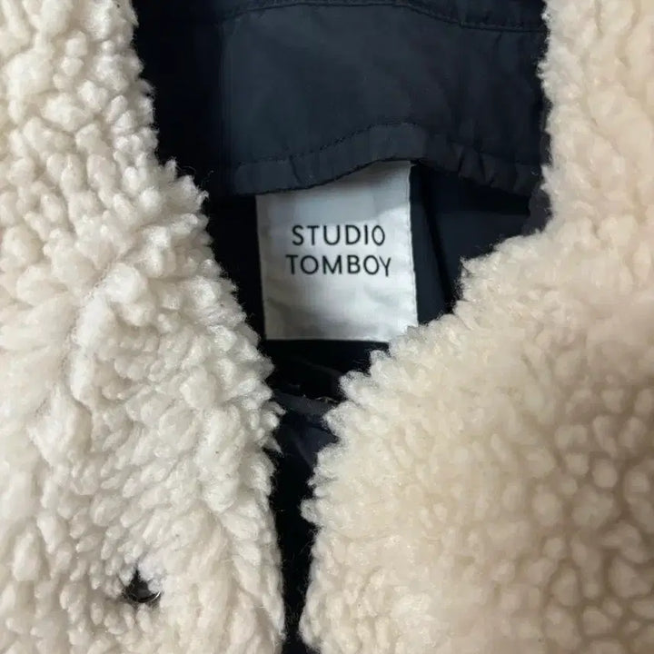 [BUNJANG] STUDIO TOMBOY Duck Down Padded Jacket with Detachable Faux Fur Collar / STUDIO TOMBOY 스튜디오톰보이 오리털 패딩