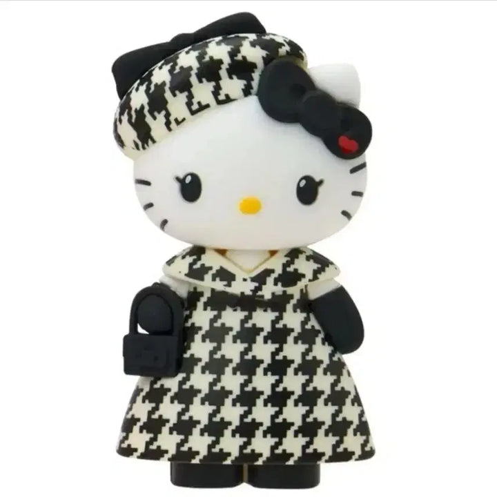 [BUNJANG] Sanrio Hello Kitty 51st Anniversary Closet Series Mascot Figure / 산리오 헬로키티 51주년 생일 클로젯 시리즈 마스코트 피규어