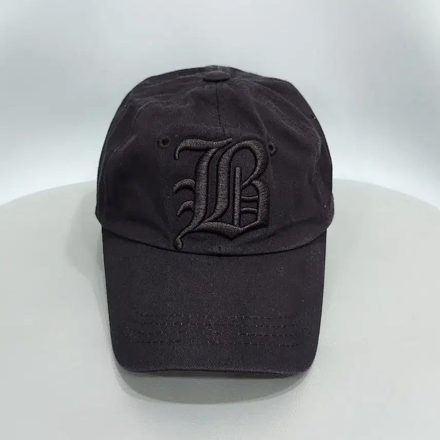 [BUNJANG] Black Embroidered Logo Ball Cap / 블랙 자수 로고 볼캡 모자 올블랙