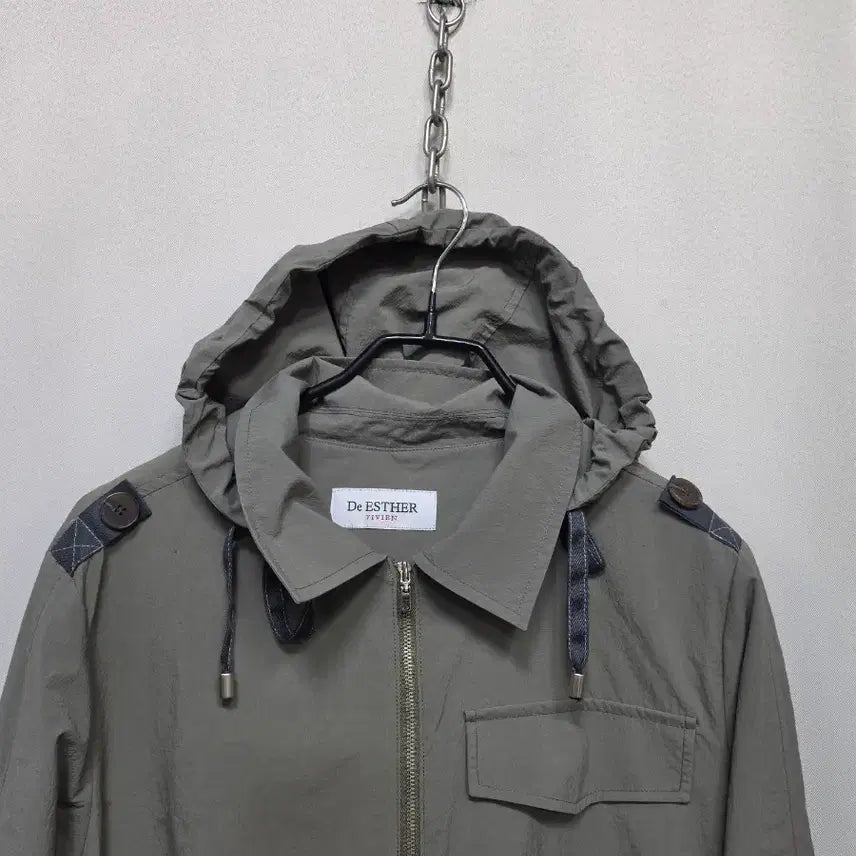 [BUNJANG] DE ESTHER Vivian Hooded Field Jacket / DE ESTHER 드에스더 비비안 후드 야상 점퍼