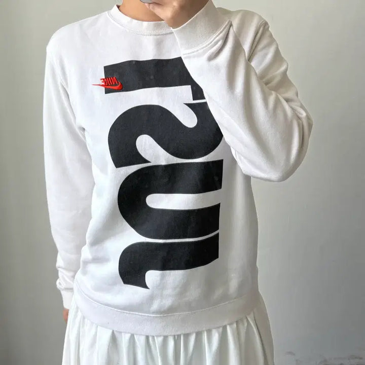 [BUNJANG] Nike White Sweatshirt / [M] 나이키 화이트 맨투맨