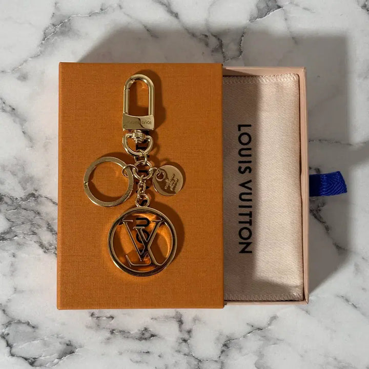 [BUNJANG] Louis Vuitton LV Circle Keyring / [OS] 루이비통 LV 서클 키링