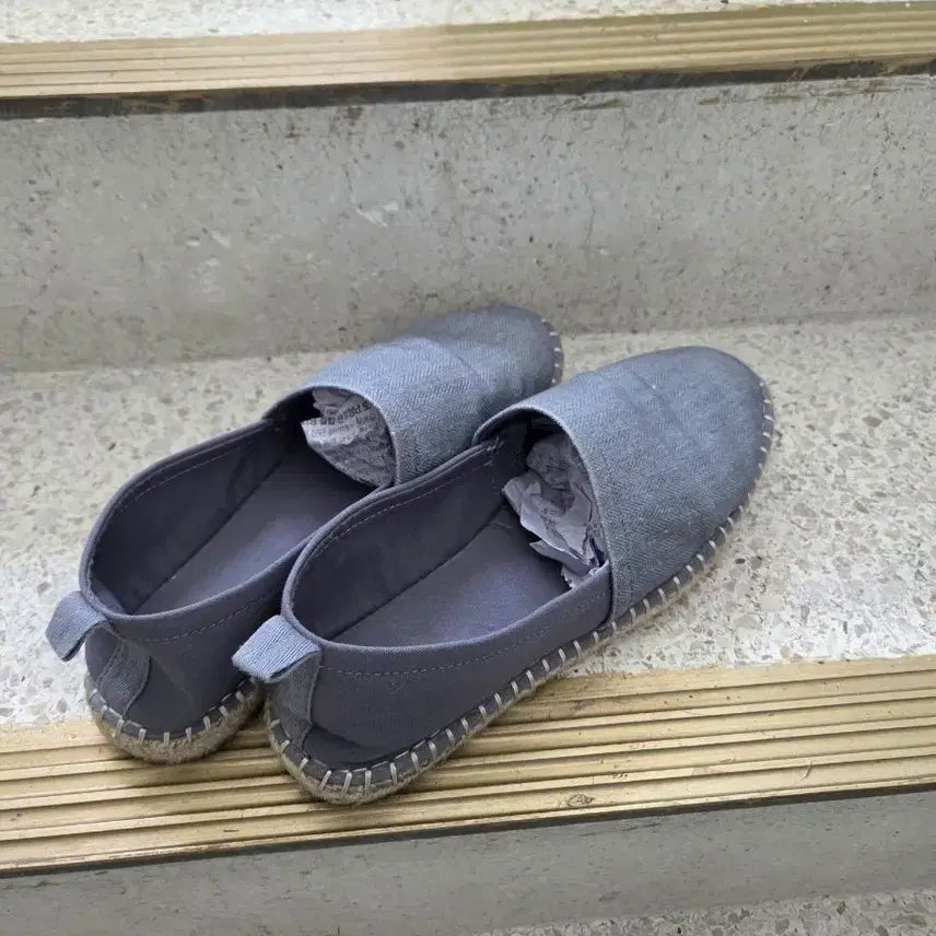 [BUNJANG] Zara Slip-on Sneakers Grey / 자라 ZARA 슬립온 그레이