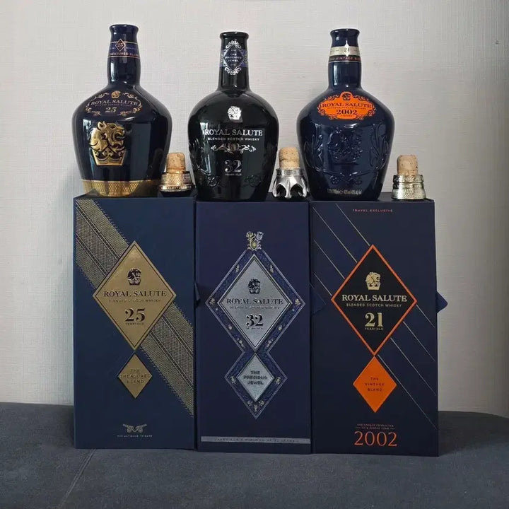 [BUNJANG] Royal Salute 21, 25, 32 Year Old Empty Bottles Bundle Set / 로얄살루트 위스키 공병 일괄