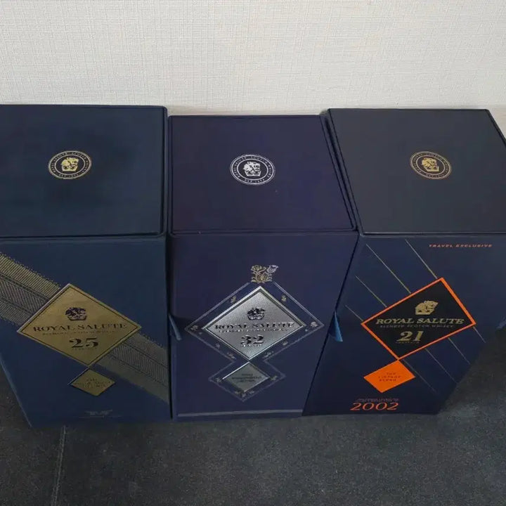 [BUNJANG] Royal Salute 21, 25, 32 Year Old Empty Bottles Bundle Set / 로얄살루트 위스키 공병 일괄