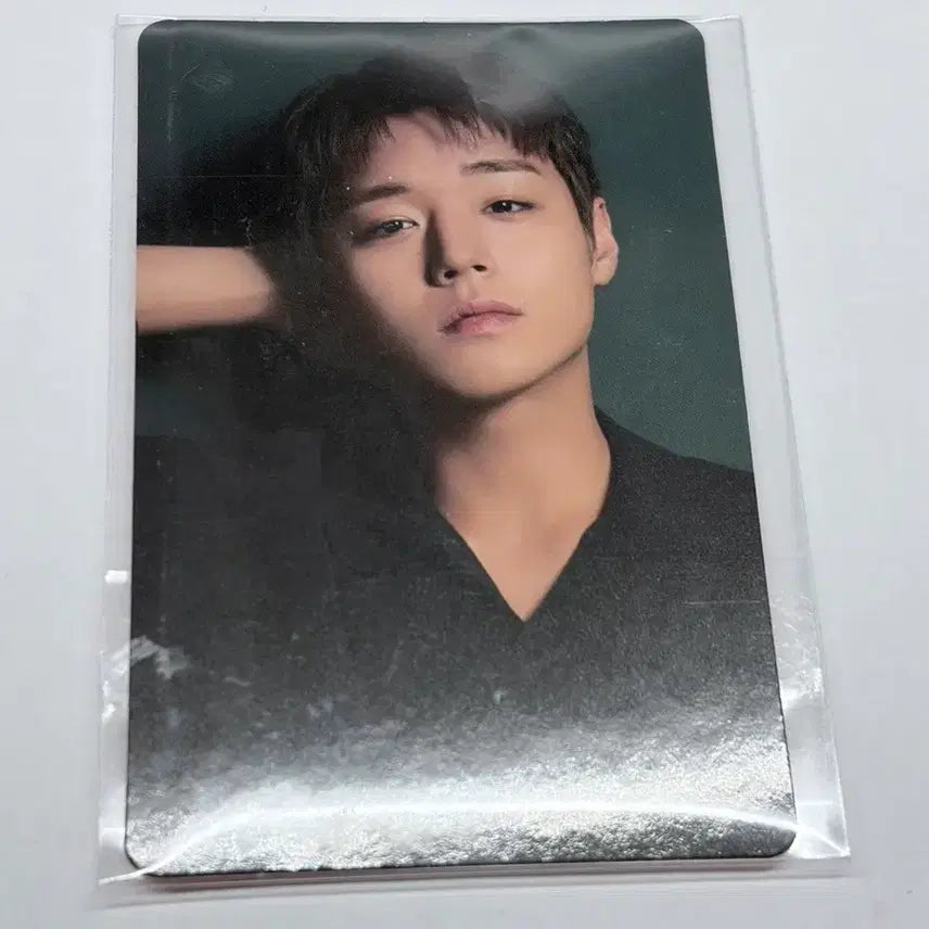 [BUNJANG] Park Jihoon Giyeongi Charcoal Two-piece Chicken Photocard / 박지훈 기영이숯불두마리치킨 포카