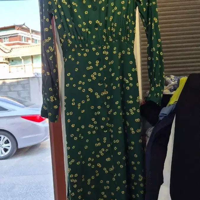 [SOLD OUT] 유니클로 그린 꽃무늬 롱 원피스