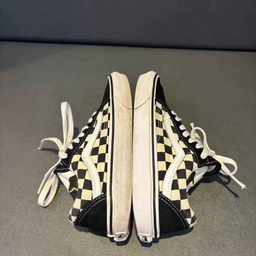 [BUNJANG] Vans Old Skool Black Checkerboard Sneakers / 반스 올드스쿨 블랙 체커보드 스니커즈 225