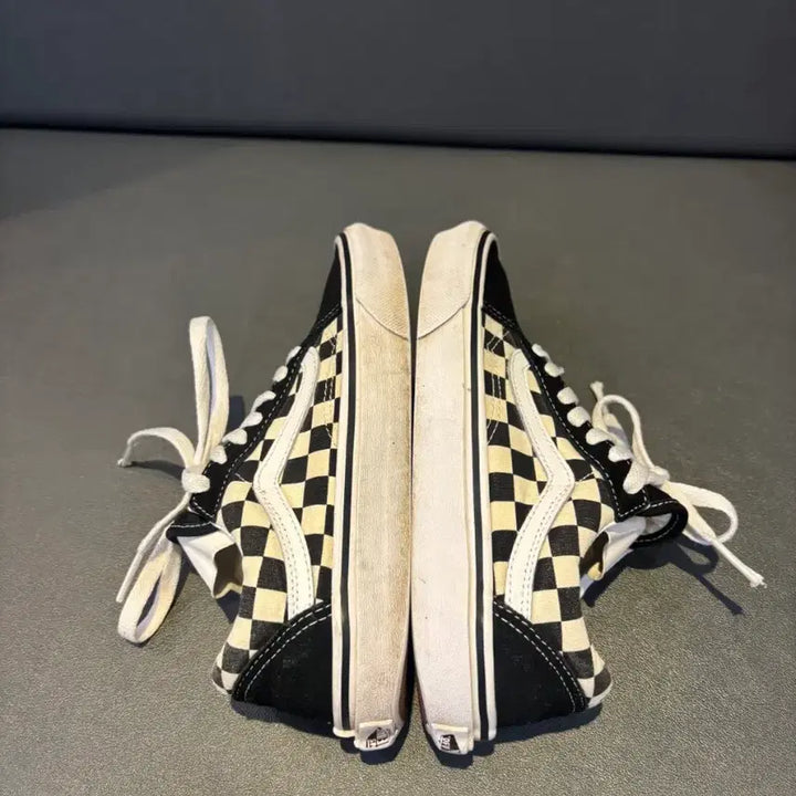 [BUNJANG] Vans Old Skool Black Checkerboard Sneakers / 반스 올드스쿨 블랙 체커보드 스니커즈 225