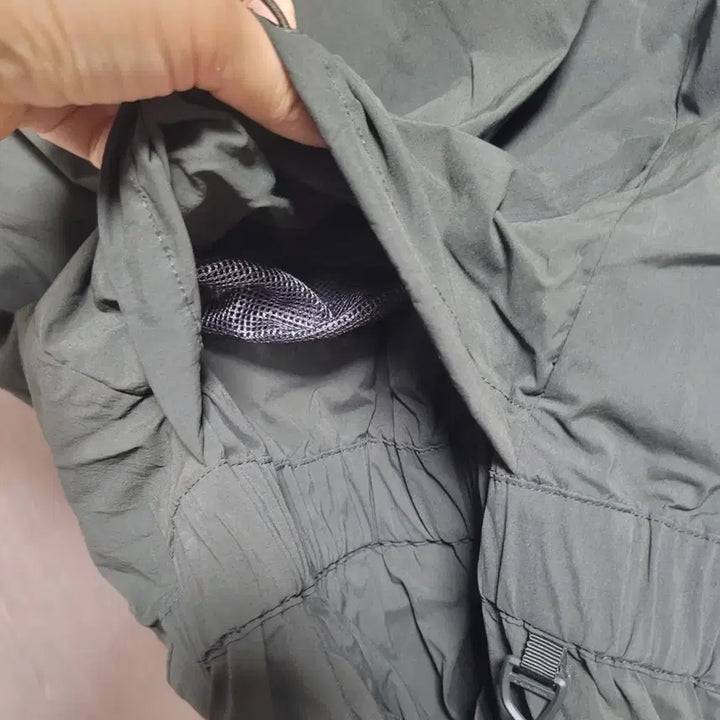 [BUNJANG] TaylorMade Khaki Short Sleeve Jumpsuit Size S / 테일러 메이드  카키색 반팔 점프수트 S
