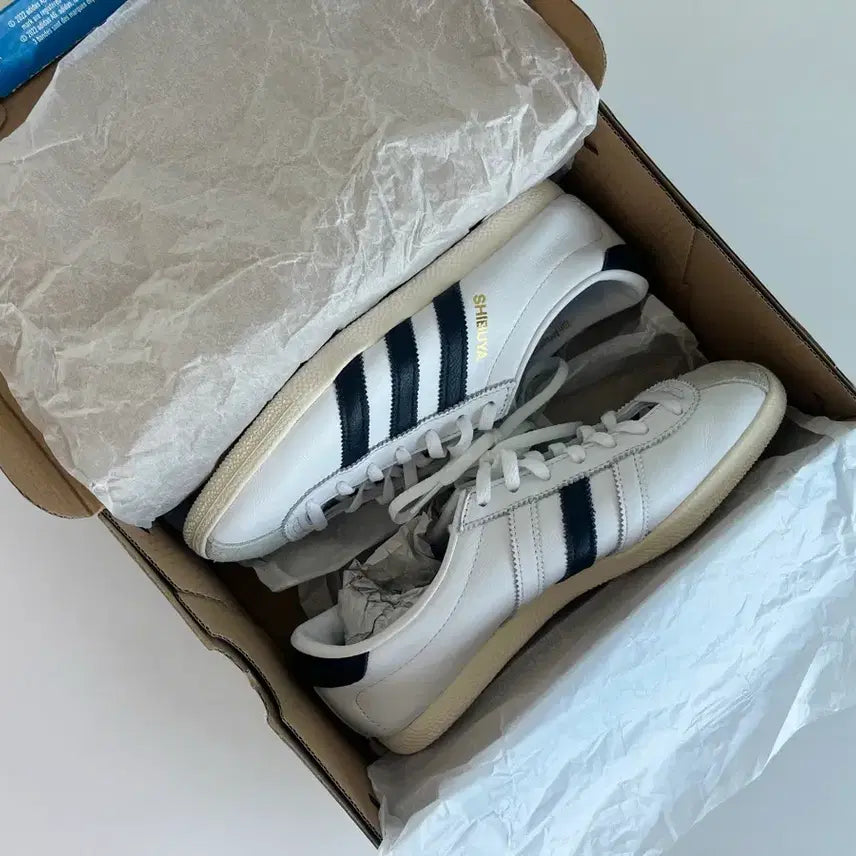[BUNJANG] Adidas Shibuya White Limited Edition Sneakers (Size 240) / 아디다스 한정 시부야 화이트, 240