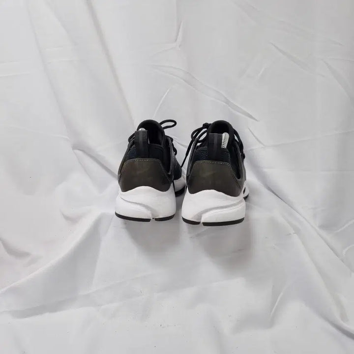 [BUNJANG] Nike Air Presto Black Sneakers Vintage / 빈티지하서 230 나이키 에어 프레스토 블랙 스니커즈 운동화