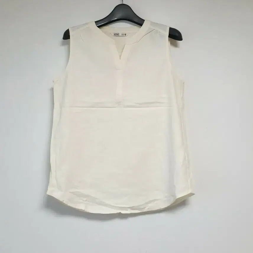 [BUNJANG] Mixxo Sleeveless Blouse Ivory / 믹쏘 민소매 블라우스 아이보리