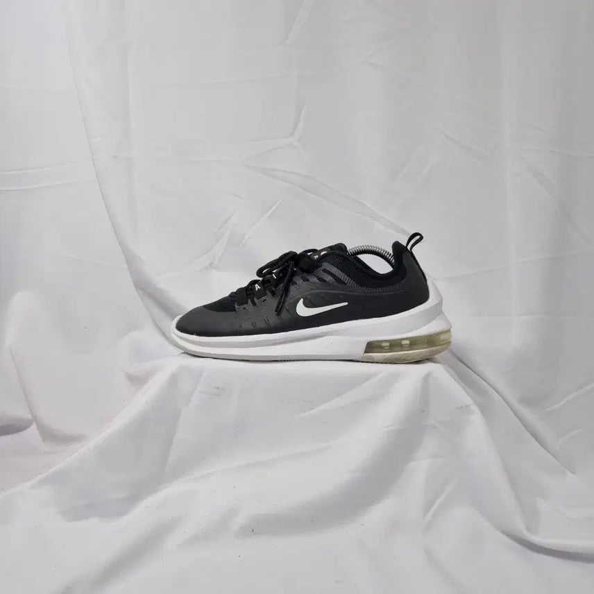 [BUNJANG] Nike Air Max Axis Black Sneakers / 빈티지하서 235 나이키 에어맥스 엑시스 블랙 스니커즈 운동화