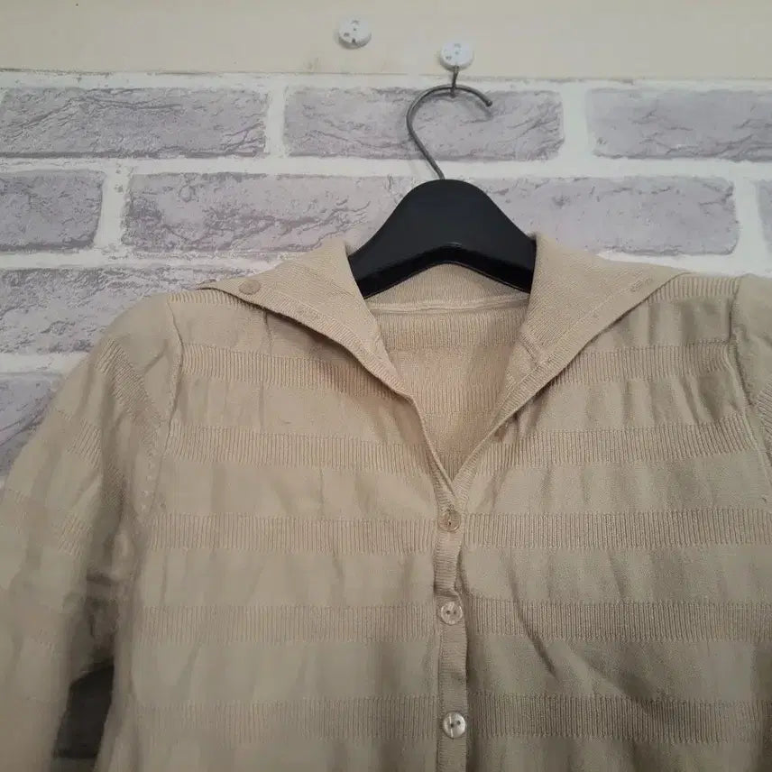 [BUNJANG] Latium Beige Short-Sleeve Polo Knit / 라띠움 베이지 반팔 카라니트/알뜰한여우