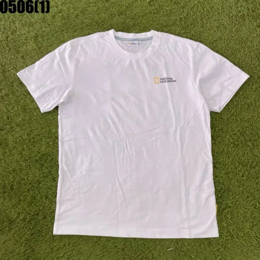 [BUNJANG] National Geographic White Short Sleeve T-Shirt / 내셔널지오그래픽 흰색 반팔 티셔츠