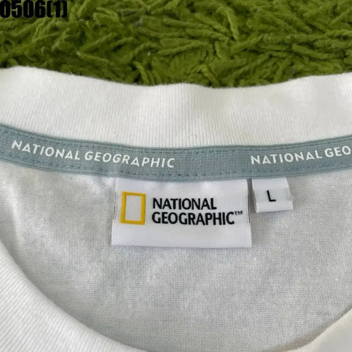 [BUNJANG] National Geographic White Short Sleeve T-Shirt / 내셔널지오그래픽 흰색 반팔 티셔츠