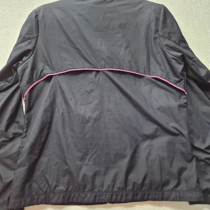 [BUNJANG] Nike Black/Pink Windbreaker Jacket (M) / 나이키 블랙/핑크 바람막이 자켓M