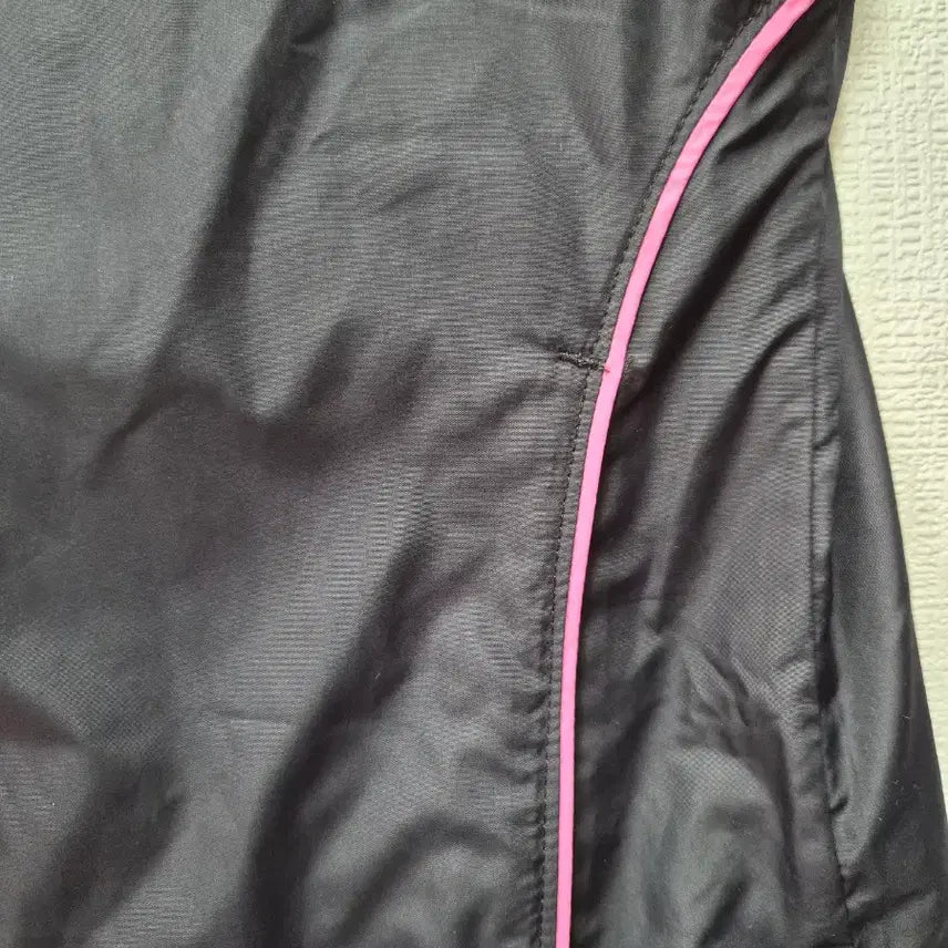 [BUNJANG] Nike Black/Pink Windbreaker Jacket (M) / 나이키 블랙/핑크 바람막이 자켓M