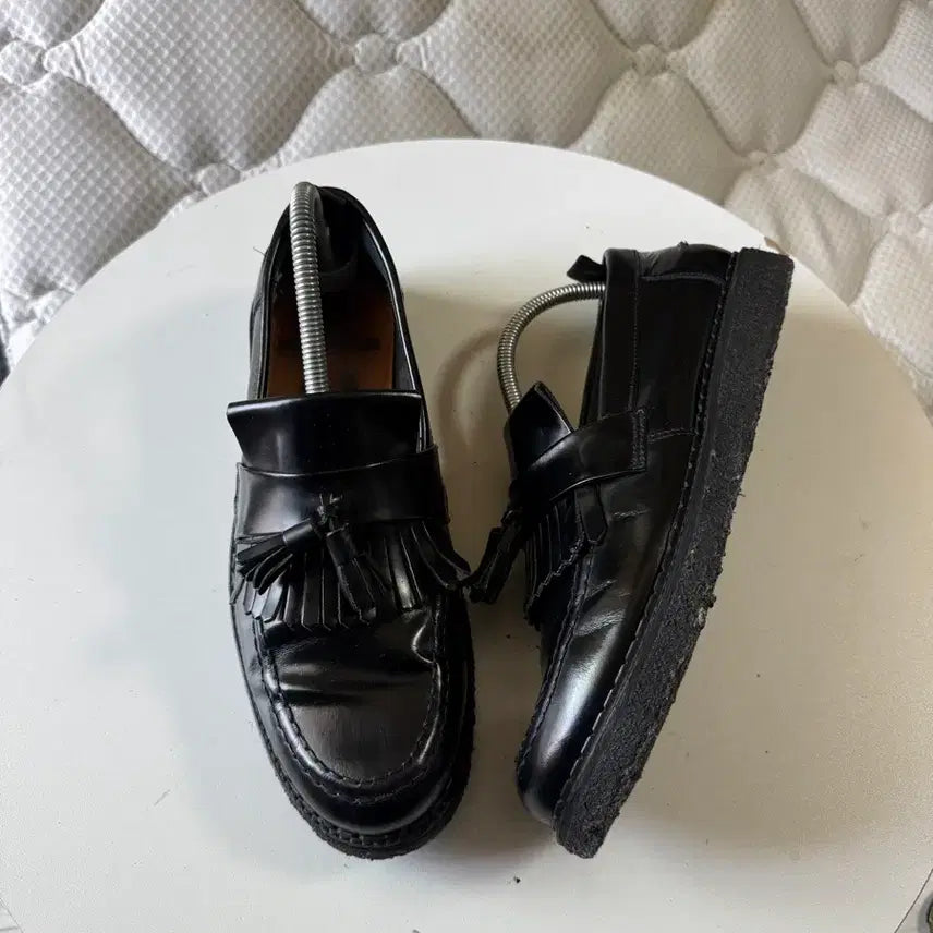 [BUNJANG] Fred Perry x George Cox Black Patent Leather Tassel Loafers / 프레드 페리 태슬 로퍼 - 270